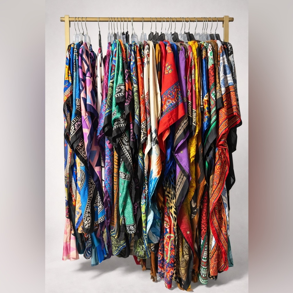 🔥CAFTAN BUNDLES AVAILABLE
Message Me for Custom Sets & Pricing